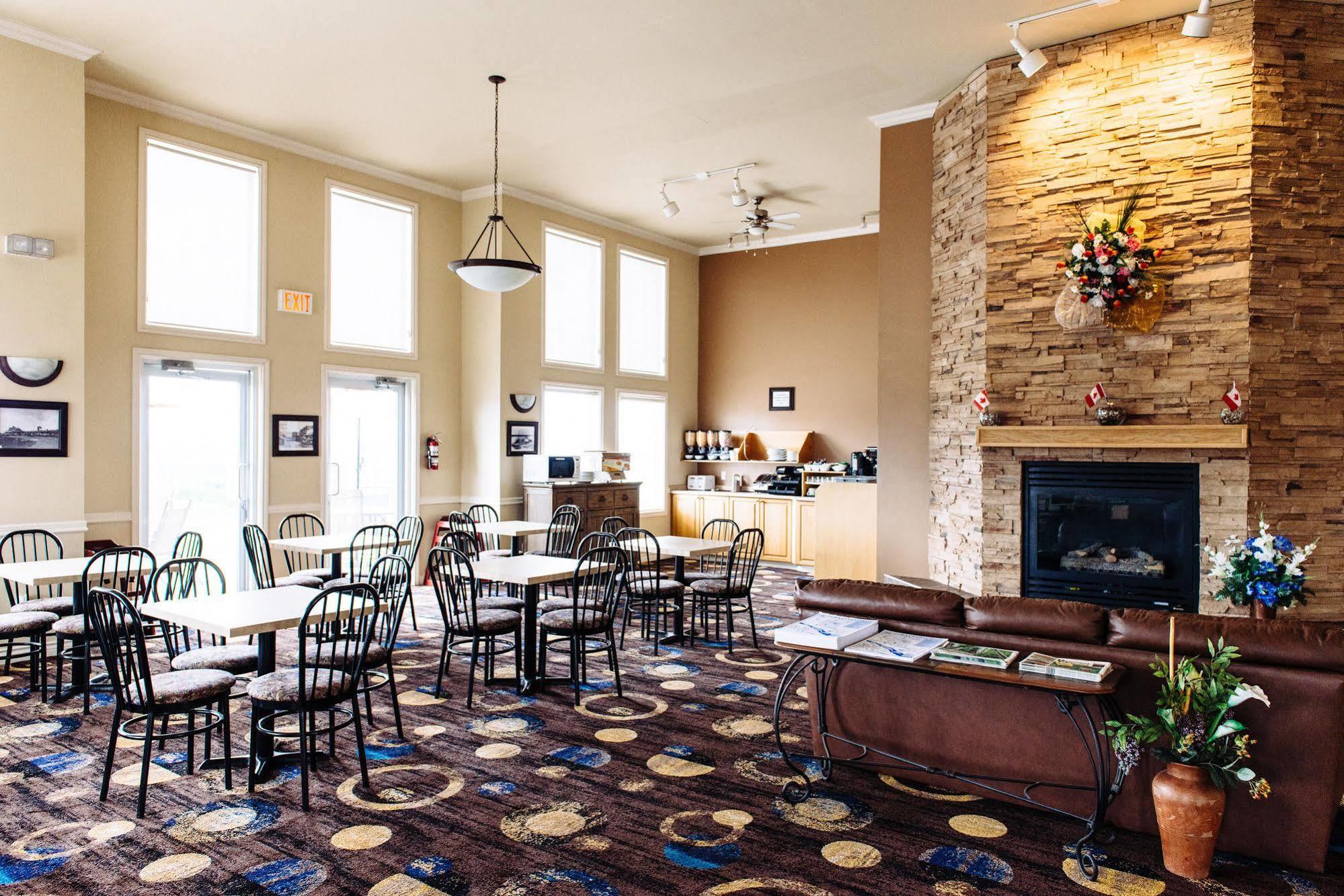 Canadian Motel North Battleford Eksteriør bilde
