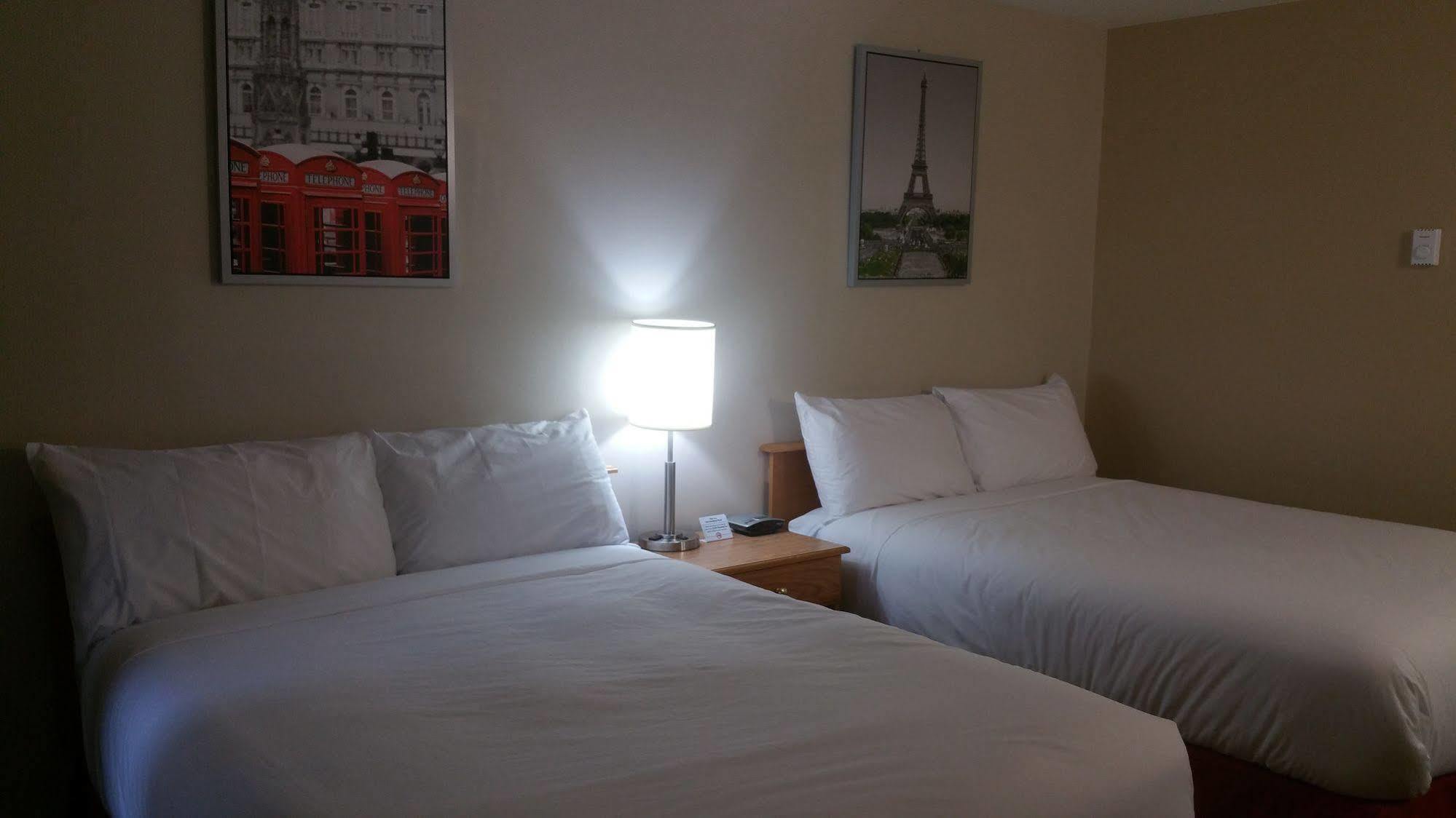 Canadian Motel North Battleford Eksteriør bilde