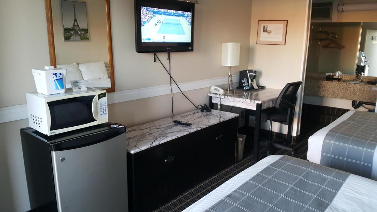 Canadian Motel North Battleford Eksteriør bilde