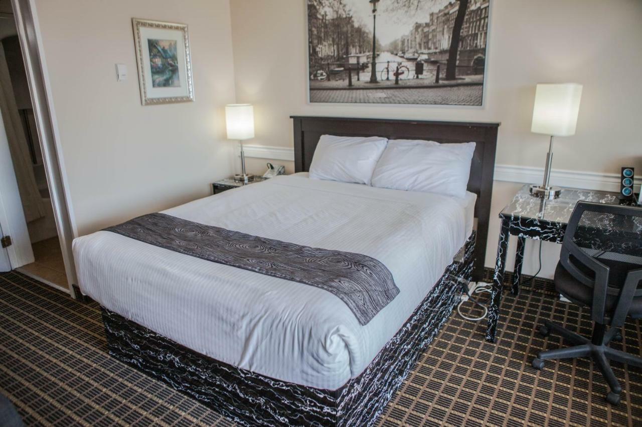 Canadian Motel North Battleford Eksteriør bilde